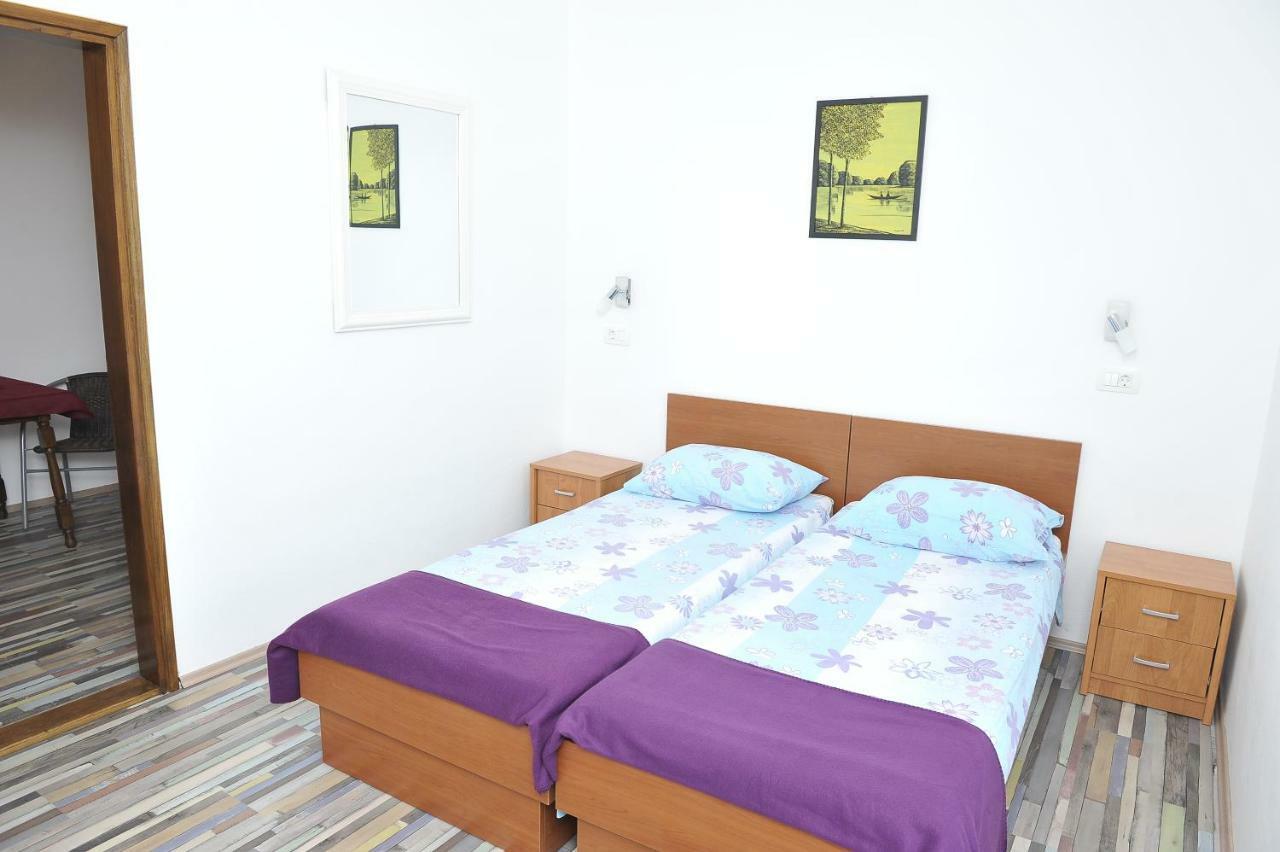 Apartments Neda بلوتشي المظهر الخارجي الصورة