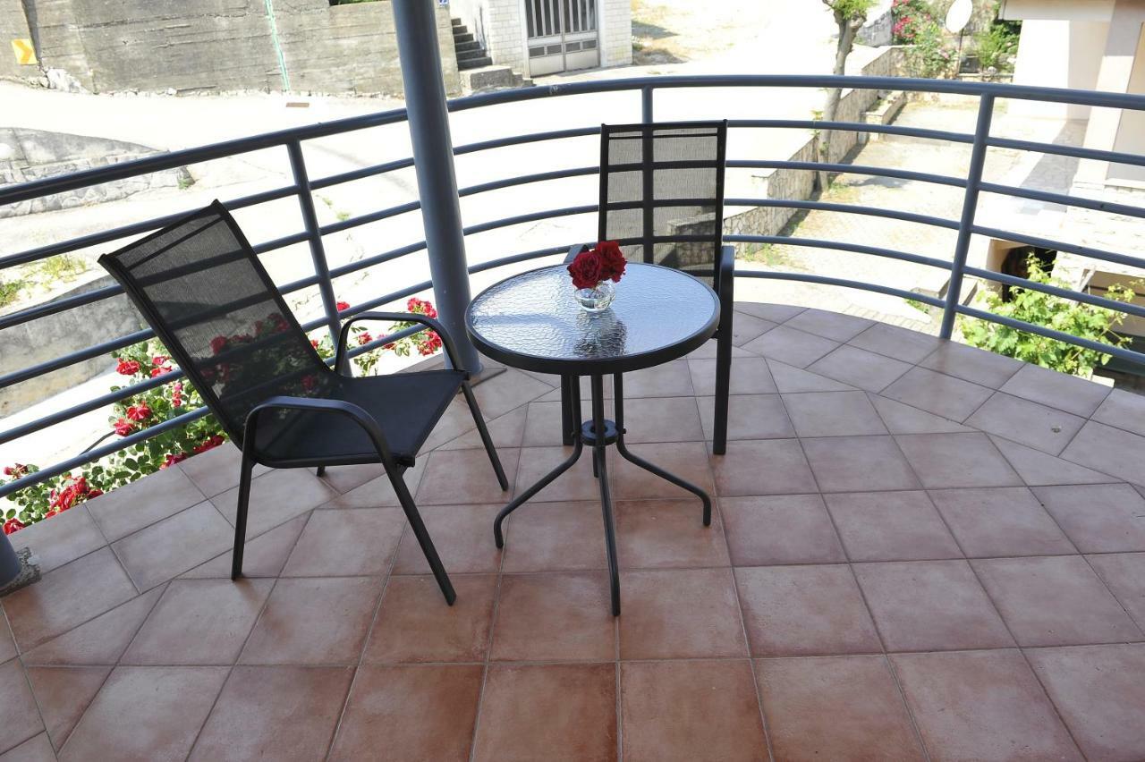 Apartments Neda بلوتشي المظهر الخارجي الصورة